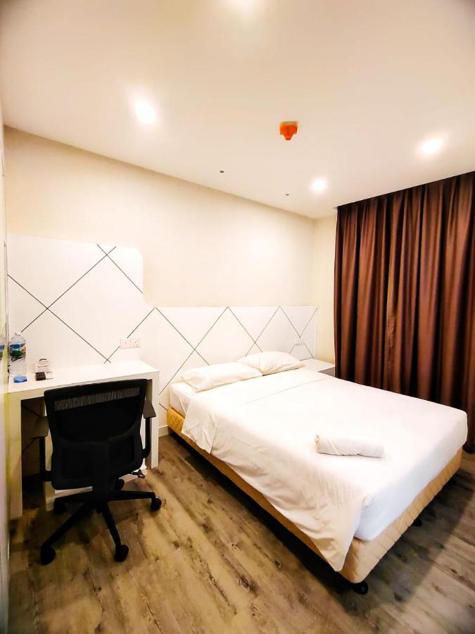 Capital Express Hotel Kota Kinabalu Bagian luar foto