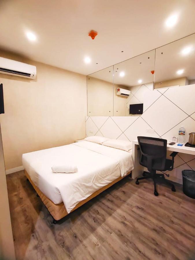Capital Express Hotel Kota Kinabalu Bagian luar foto